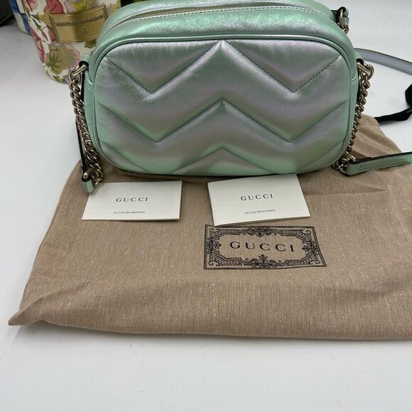 Women's Gucci GG Marmont medium shoulder bag made in Italy - Picture 4 of 13